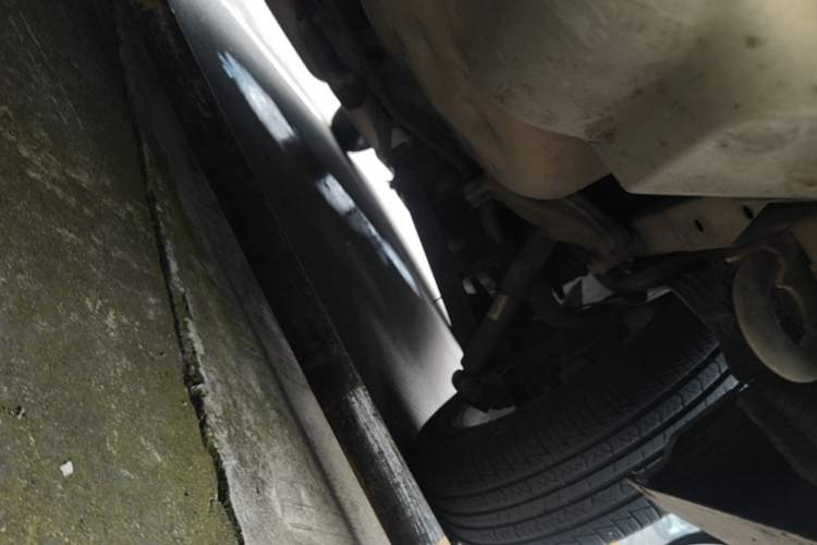 Used Dongfeng Fengdu MX6 2015 2.0L CVT Two-Wheel Drive Excellence Edition Chassis Rear