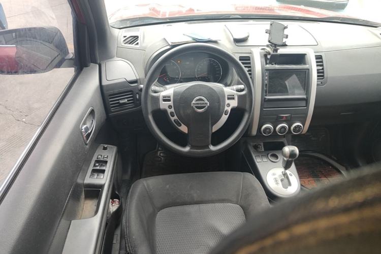 Used Dongfeng Fengdu MX6 2015 2.0L CVT Two-Wheel Drive Excellence Edition Steering Wheel
