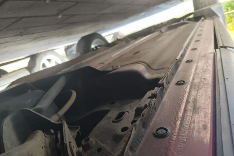 Used Dongfeng Fengdu MX6 2015 2.0L CVT 4x4 Excellence Edition Chassis Rear Left
