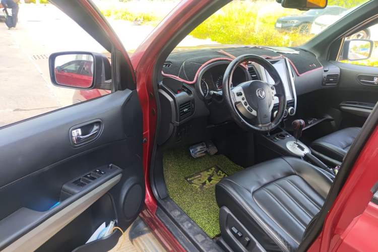 Used Dongfeng Fengdu MX6 2015 2.0L CVT Two-Wheel Drive Dream Edition Driver Seat