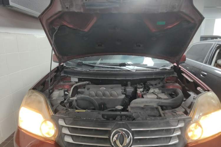 Used Dongfeng Fengdu MX6 2015 2.0L CVT Two-Wheel Drive All-Around Version Engine Bay