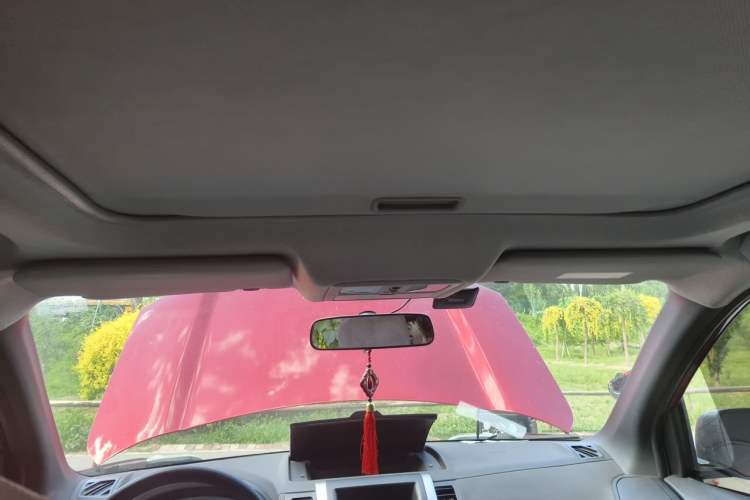 Used Dongfeng Fengdu MX6 2015 2.0L CVT 4x4 Excellence Edition Headliner