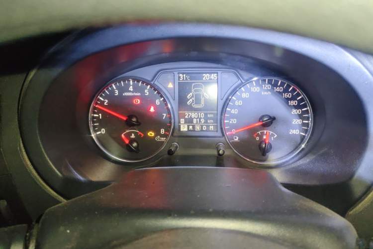 Used Dongfeng Fengdu MX6 2015 2.0L CVT 4x4 Dream Edition Instrument Cluster