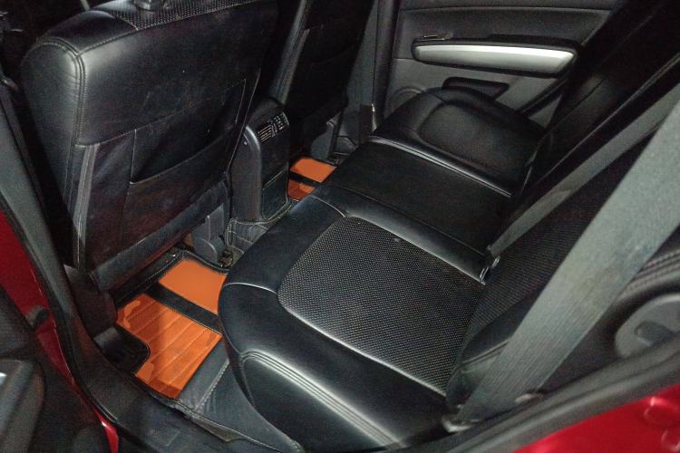Used Dongfeng Fengdu MX6 2015 2.0L CVT Two-Wheel Drive Excellence Edition Interior 4
