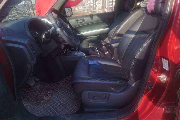 Used Dongfeng Fengdu MX6 2015 2.0L CVT Two-Wheel Drive Dream Edition Left Front Seat