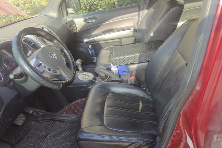 Used Dongfeng Fengdu MX6 2015 2.0L CVT Two-Wheel Drive Dream Edition Left Front Seat