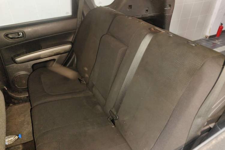 Used Dongfeng Fengdu MX6 2015 2.0L CVT Two-Wheel Drive All-Around Version Left Side