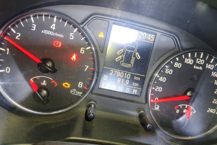 Used Dongfeng Fengdu MX6 2015 2.0L CVT 4x4 Dream Edition Odometer Close Up