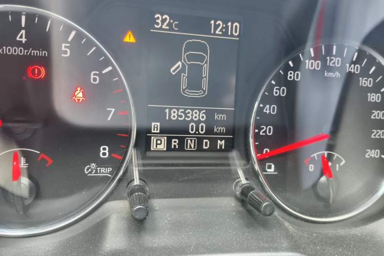 Used Dongfeng Fengdu MX6 2015 2.0L CVT 4x4 Excellence Edition Odometer Close Up
