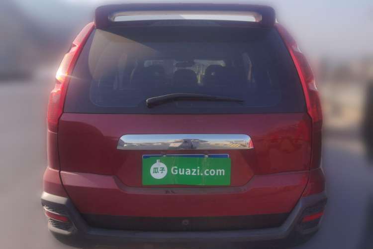 Used Dongfeng Fengdu MX6 2015 2.0L CVT Two-Wheel Drive Dream Edition Rear