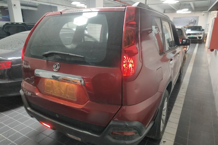 Used Dongfeng Fengdu MX6 2015 2.0L CVT Two-Wheel Drive All-Around Version Rear Right 45 Deg