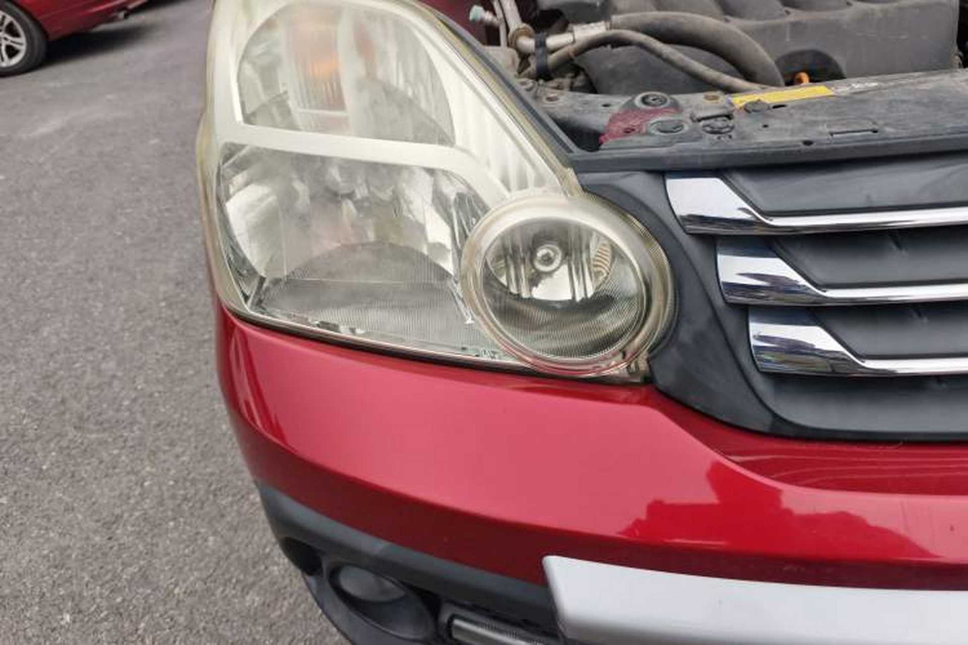 Used Dongfeng Fengdu MX6 2015 2.0L CVT Two-Wheel Drive Excellence Edition Right Front Headlight