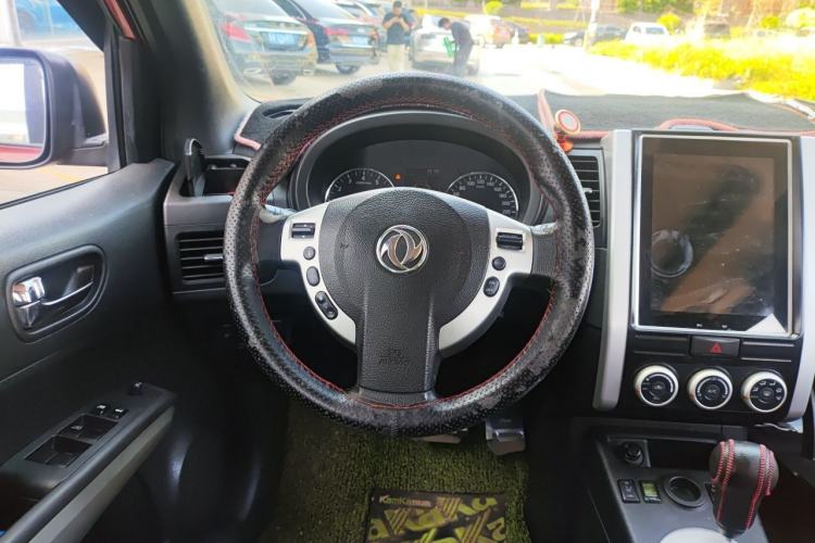 Used Dongfeng Fengdu MX6 2015 2.0L CVT Two-Wheel Drive Dream Edition Steering Wheel