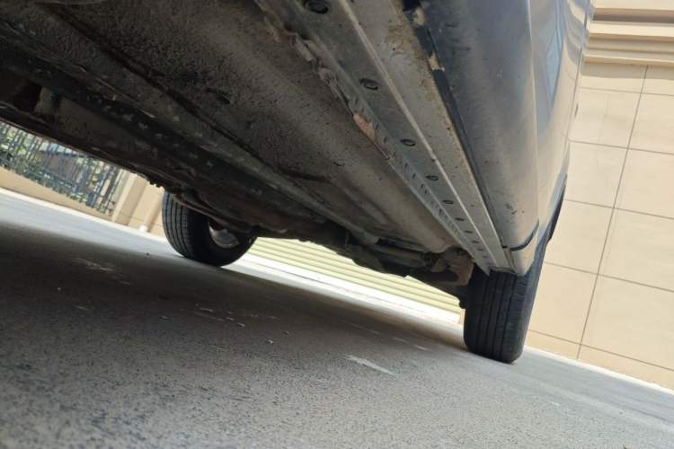 Used Dongfeng Fengdu MX6 2015 2.0L Manual Two-Wheel Drive Navigation Edition Chassis Front Left