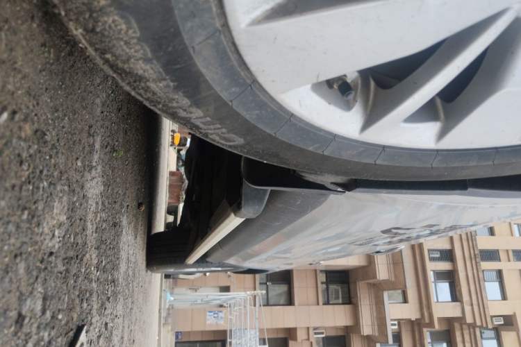 Used Dongfeng Fengdu MX6 2015 2.0L CVT Two-Wheel Drive Dream Edition Chassis Front Left