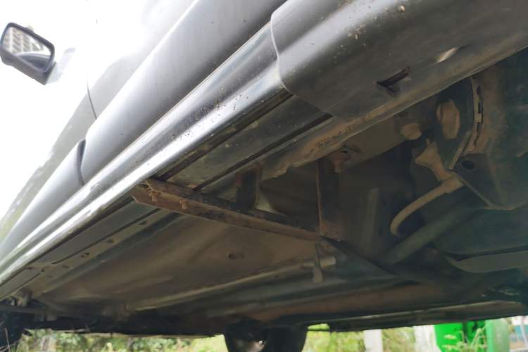 Used Dongfeng Fengdu MX6 2015 2.0L CVT 4x4 Dream Edition Chassis Rear Left