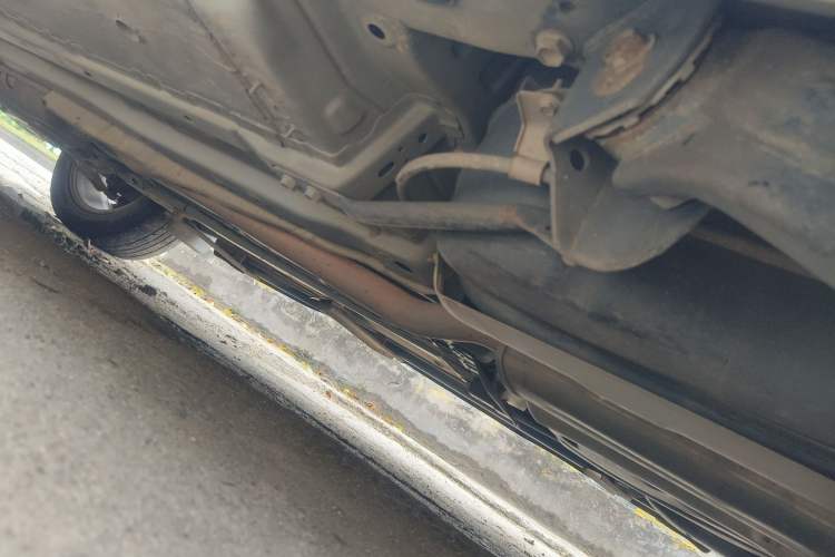 Used Dongfeng Fengdu MX6 2015 2.0L CVT 4x4 Dream Edition Chassis Rear Left
