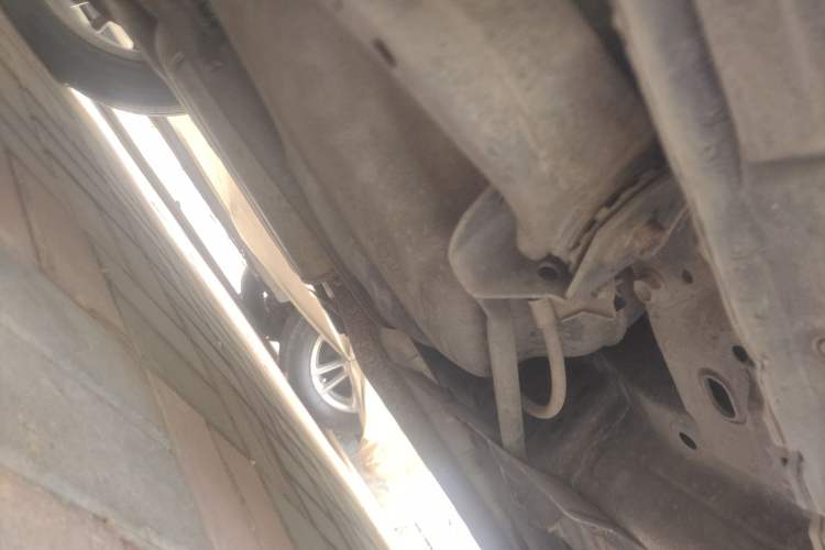 Used Dongfeng Fengdu MX6 2015 2.0L CVT 4x4 Dream Edition Chassis Rear Right