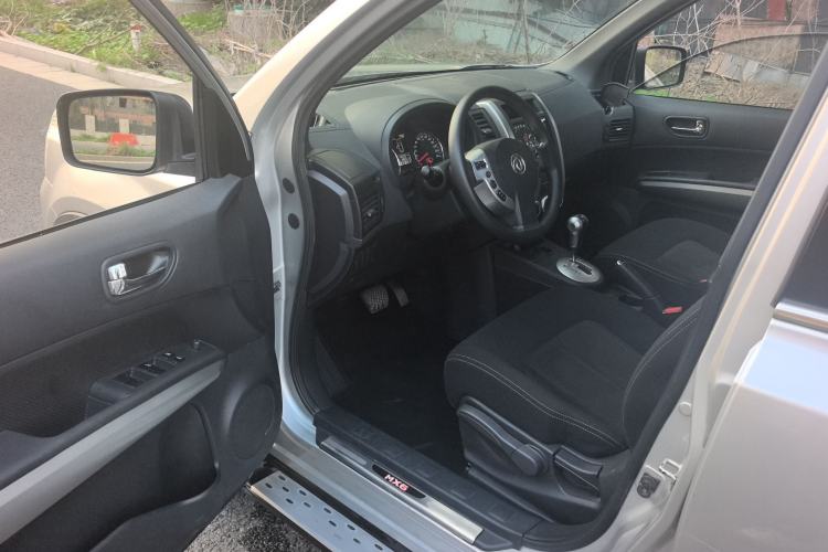 Used Dongfeng Fengdu MX6 2015 2.0L CVT Two-Wheel Drive All-Around Version Driver Seat