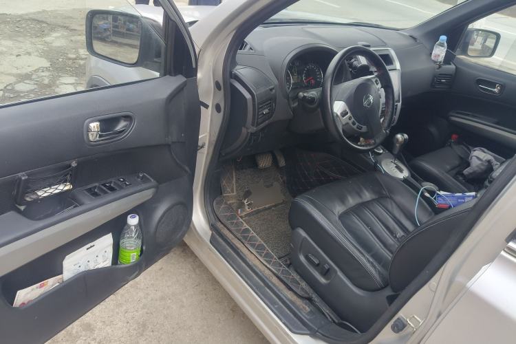 Used Dongfeng Fengdu MX6 2015 2.0L CVT 4x4 Dream Edition Driver Seat