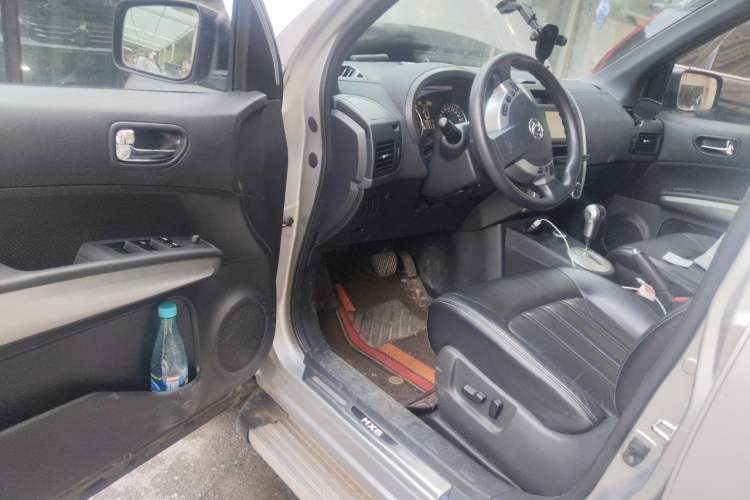 Used Dongfeng Fengdu MX6 2015 2.0L CVT Two-Wheel Drive Dream Edition Driver Seat