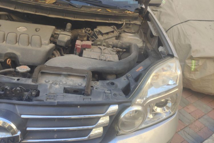 Used Dongfeng Fengdu MX6 2015 2.0L CVT 4x4 Dream Edition Engine Bay Left