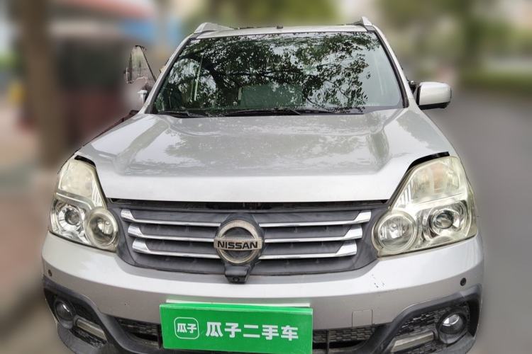Used Dongfeng Fengdu MX6 2015 2.0L CVT Two-Wheel Drive Dream Edition Front