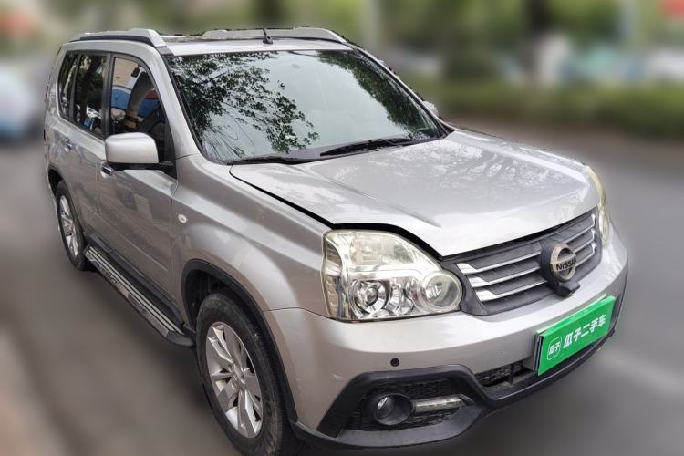 Used Dongfeng Fengdu MX6 2015 2.0L CVT Two-Wheel Drive Dream Edition Front Right 45 Deg