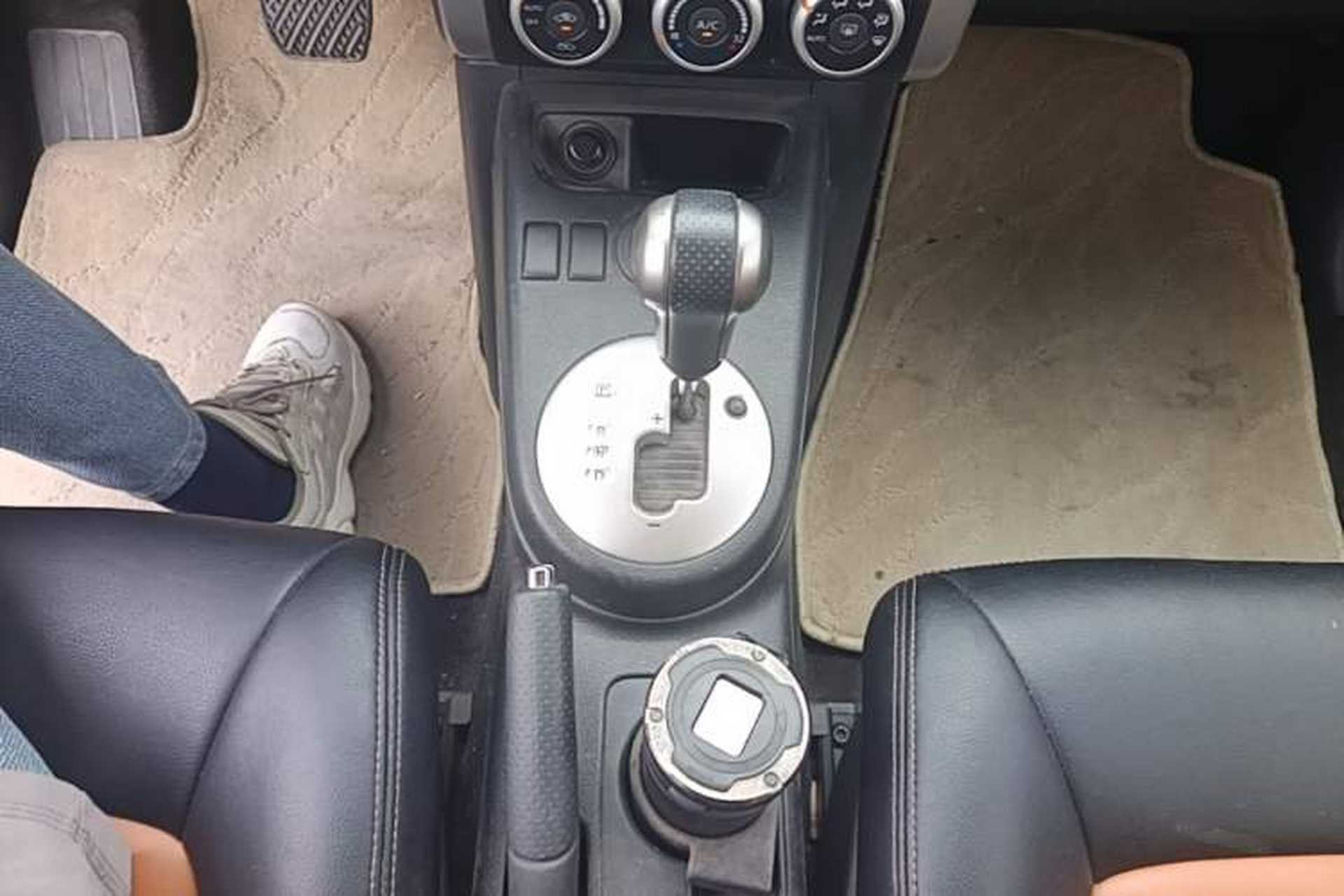 Used Dongfeng Fengdu MX6 2015 2.0L CVT Two-Wheel Drive Excellence Edition Gear Lever