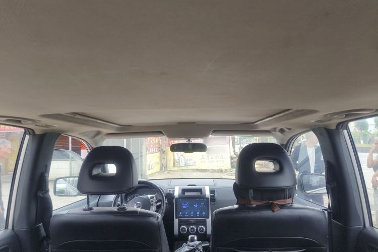 Used Dongfeng Fengdu MX6 2015 2.0L CVT 4x4 Dream Edition Headliner