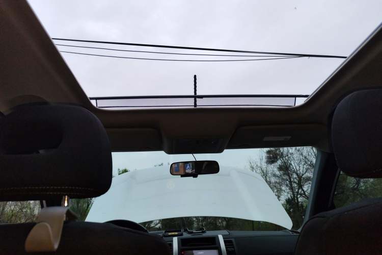 Used Dongfeng Fengdu MX6 2015 2.0L CVT Two-Wheel Drive Excellence Edition Headliner