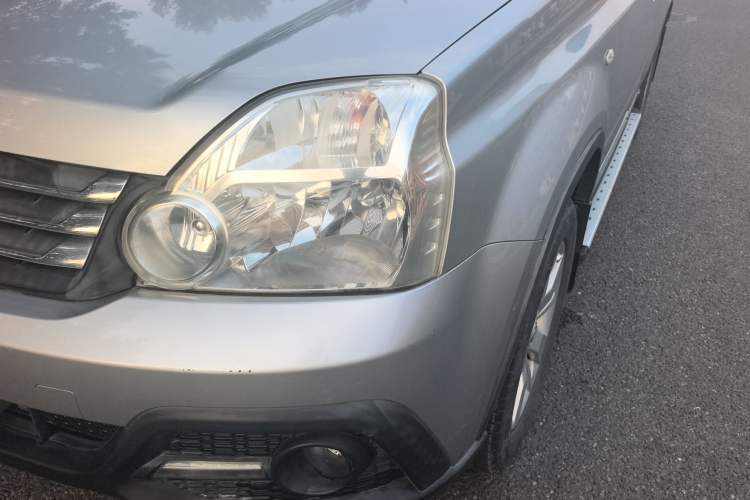 Used Dongfeng Fengdu MX6 2015 2.0L CVT Two-Wheel Drive All-Around Version Left Front Headlight