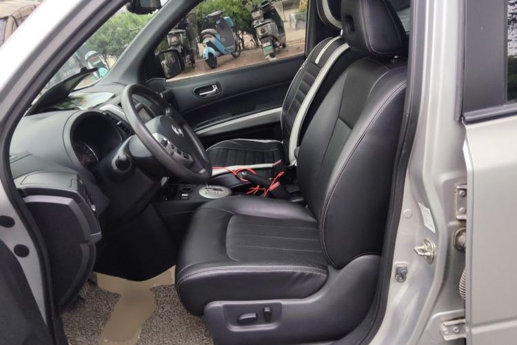 Used Dongfeng Fengdu MX6 2015 2.0L CVT Two-Wheel Drive Dream Edition Left Front Seat