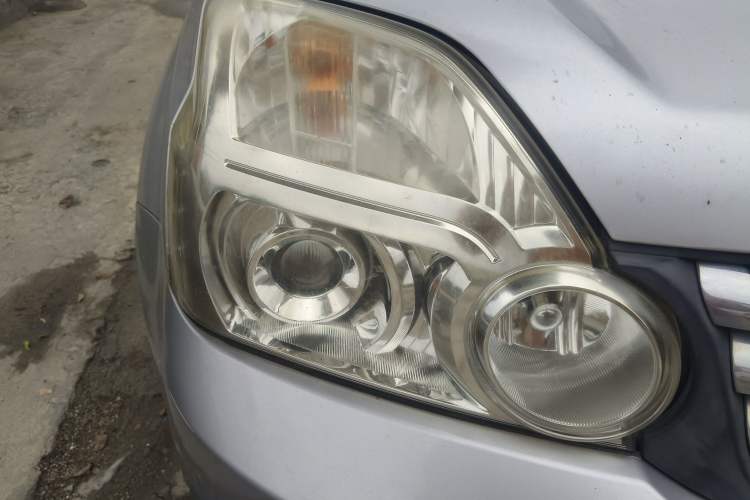 Used Dongfeng Fengdu MX6 2015 2.0L CVT 4x4 Dream Edition Right Front Headlight