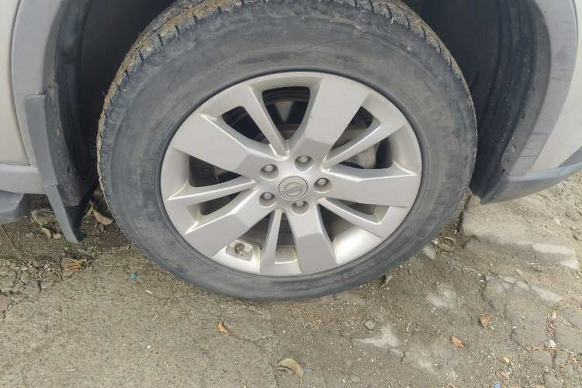 Used Dongfeng Fengdu MX6 2015 2.0L CVT 4x4 Dream Edition Right Front Wheel Hub
