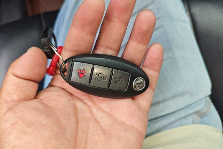 Used Dongfeng Fengdu MX6 2015 2.0L Manual Two-Wheel Drive Navigation Edition Vehicle Key