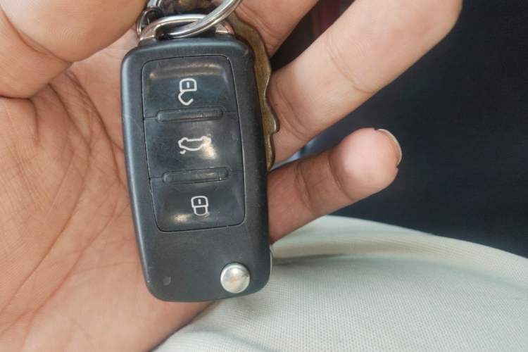 Used Dongfeng Fengdu MX6 2015 2.0L CVT Two-Wheel Drive Dream Edition Vehicle Key