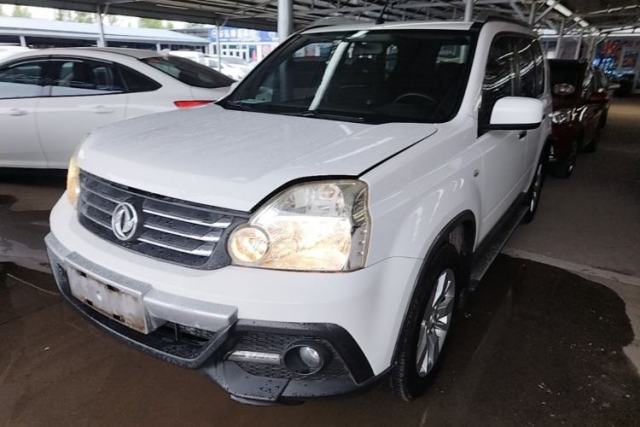 Used Dongfeng Fengdu MX6 2015 2.0L CVT Two-Wheel Drive All-Around Version