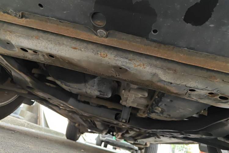 Used Dongfeng Fengdu MX6 2015 2.0L CVT Two-Wheel Drive Dream Edition Chassis Front