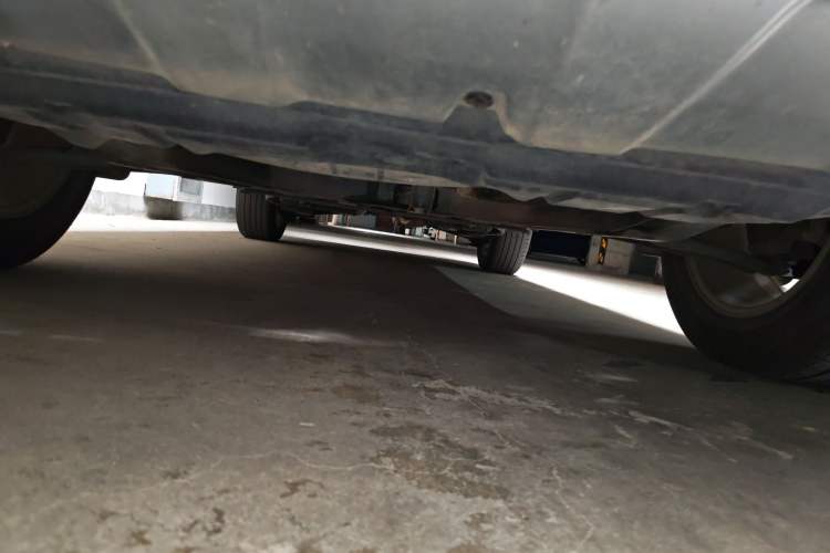 Used Dongfeng Fengdu MX6 2015 2.0L CVT Two-Wheel Drive Excellence Edition Chassis Front