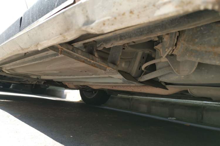 Used Dongfeng Fengdu MX6 2015 2.0L CVT Two-Wheel Drive Dream Edition Chassis Rear Left