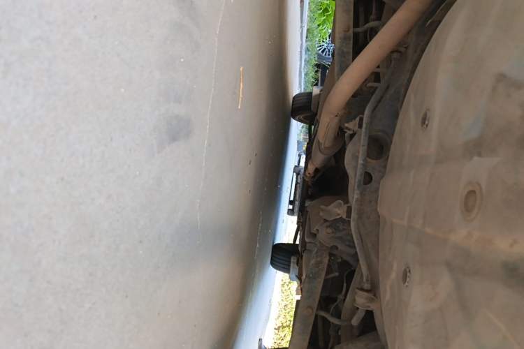 Used Dongfeng Fengdu MX6 2015 2.0L CVT Two-Wheel Drive Dream Edition Chassis Rear