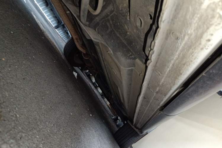 Used Dongfeng Fengdu MX6 2015 2.0L CVT 4x4 Dream Edition Chassis Rear Right