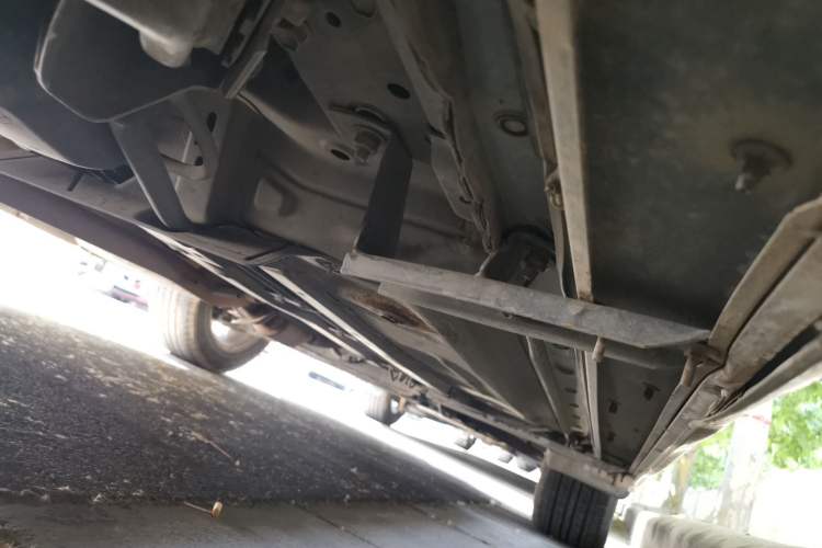 Used Dongfeng Fengdu MX6 2015 2.0L CVT Two-Wheel Drive Dream Edition Chassis Rear Right
