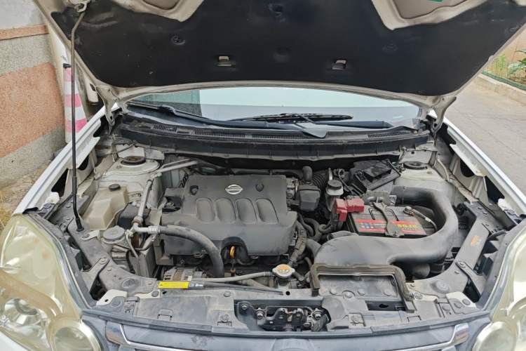 Used Dongfeng Fengdu MX6 2015 2.0L CVT Two-Wheel Drive Dream Edition Engine Bay