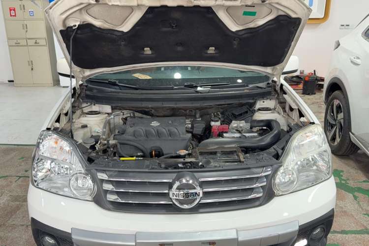 Used Dongfeng Fengdu MX6 2015 2.0L CVT Two-Wheel Drive Excellence Edition Engine Bay