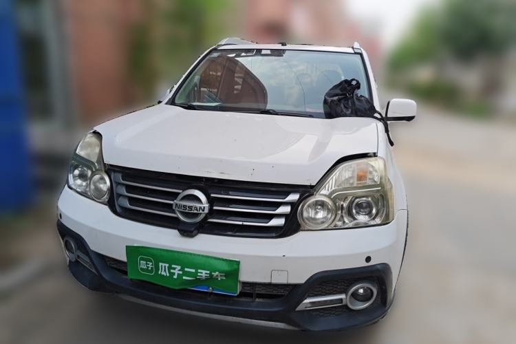 Used Dongfeng Fengdu MX6 2015 2.0L CVT Two-Wheel Drive Dream Edition Front