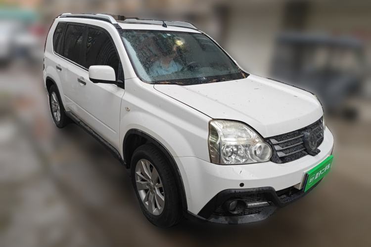 Used Dongfeng Fengdu MX6 2015 2.0L CVT Two-Wheel Drive Dream Edition Front Right 45 Deg