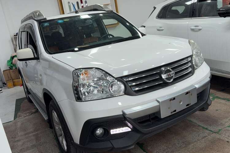 Used Dongfeng Fengdu MX6 2015 2.0L CVT Two-Wheel Drive Excellence Edition Front Right 45 Deg