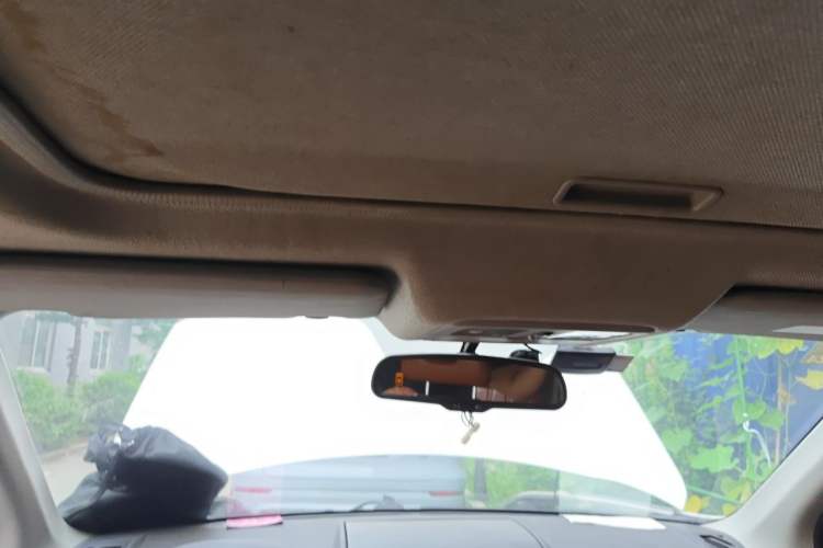 Used Dongfeng Fengdu MX6 2015 2.0L CVT Two-Wheel Drive Dream Edition Headliner